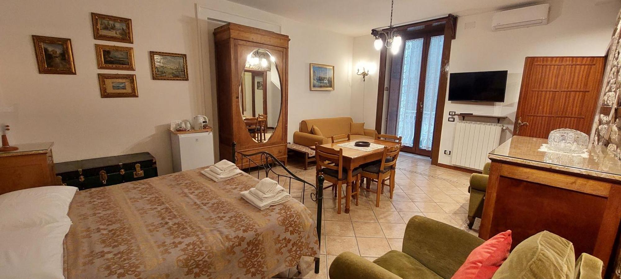 Affittacamere Casa Cesira Incentro *