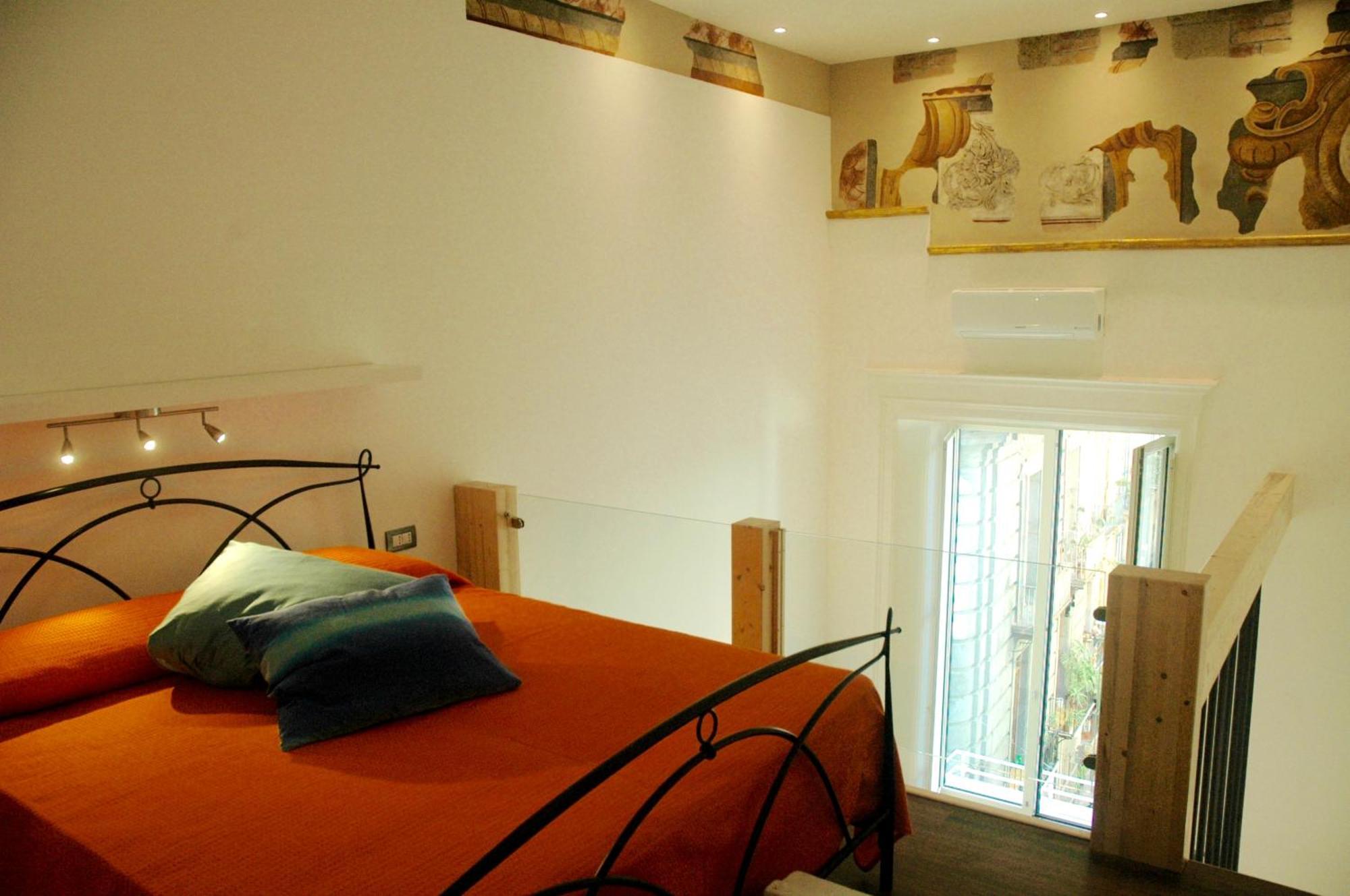 Casa Cesira Incentro * Napoli